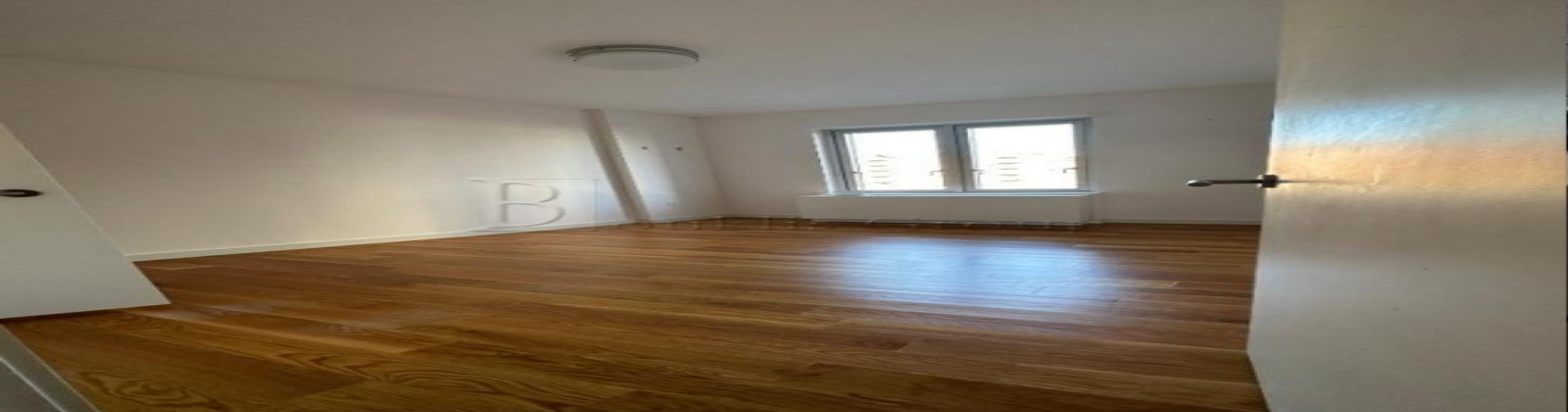 31-61 vernon boulevard, Longisland, New york, New York NY11106, 2 Bedrooms Bedrooms, ,1 BathroomBathrooms,Apartment,For Rent,31-61 vernon boulevard, Longisland ,1,1075